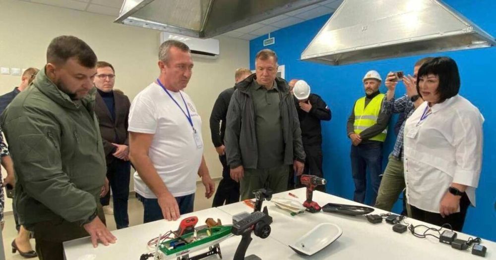 Хуснуллин и Пушилин открыли детский центр "Кванториум" в Мариуполе