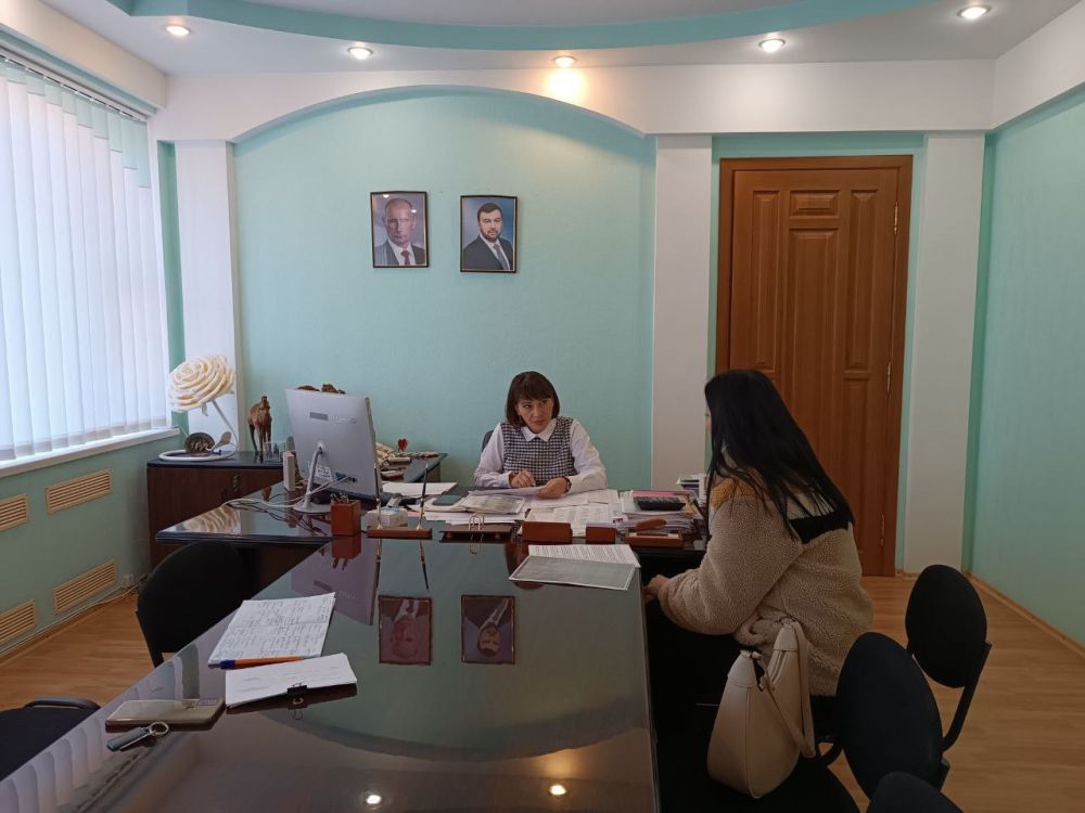 Татьяна Темникова: Сегодня, 19 октября, провела личный приём граждан в администрации Ленинского района г. Донецка.