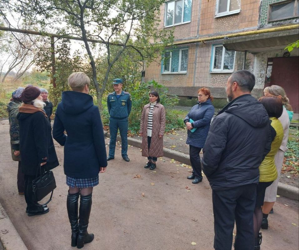 Татьяна Темникова: Сегодня, 20 октября, совместно с представителями отделения НД и ПР Ленинского района г. Донецка МЧС...