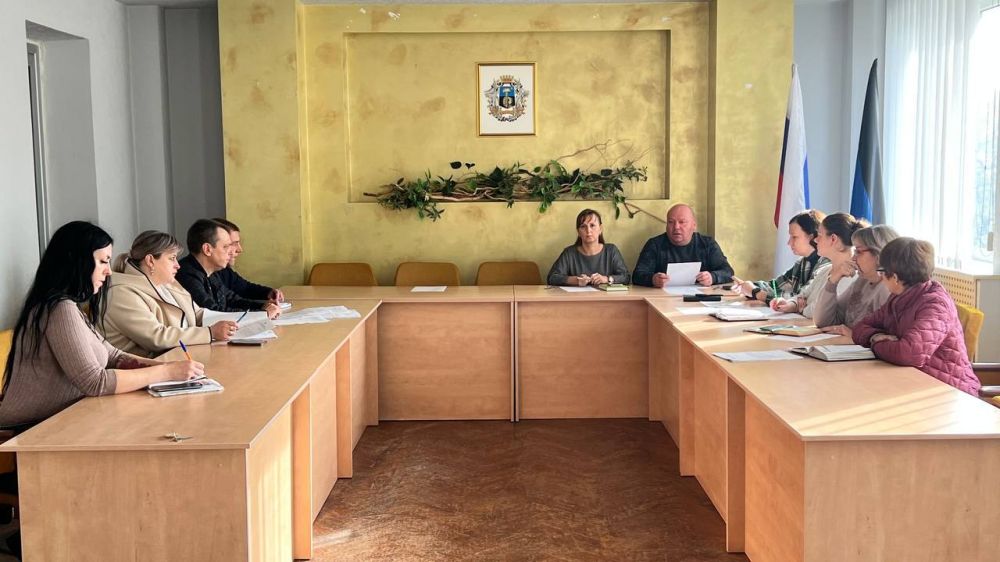 Василий Ткачук: Сегодня состоялось рабочее совещание по вопросам организации и проведения ежегодного городского конкурса «Трудовая доблесть» под патронатом главы администрации города Донецка