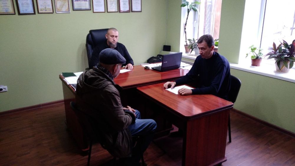 Юрий Будрин: Личный прием граждан. Сегодня, 25 октября, в администрации Кировского района Донецка прошел личный прием граждан. Прием провел первый заместитель главы администрации Кировского района Донецка Максим Лещёв