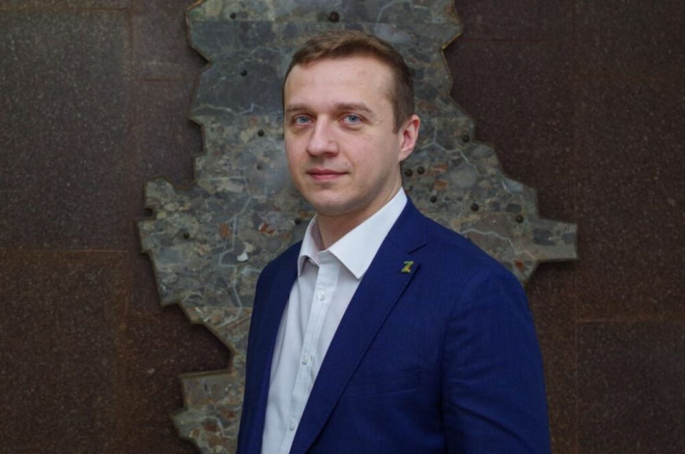 Владимир Ежиков провел Прямую линию