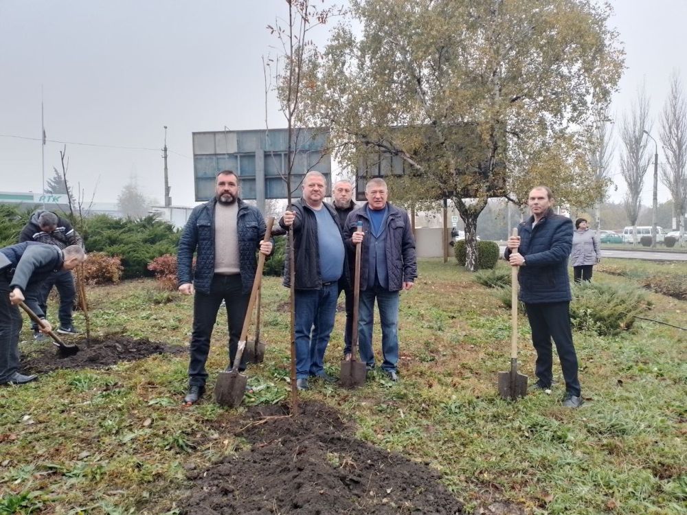 Сегодня, 26 октября, в рамках проведения проекта «Городская среда» Всероссийской Политической Партии «Единая Россия», глава...