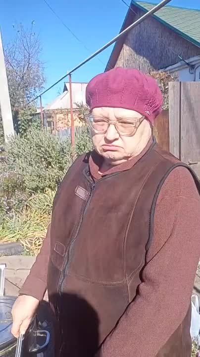 Марина Ахмедова: Я тоже думаю, что администрация Куйбышевского района Донецка просто не доглядела и быстро все исправит