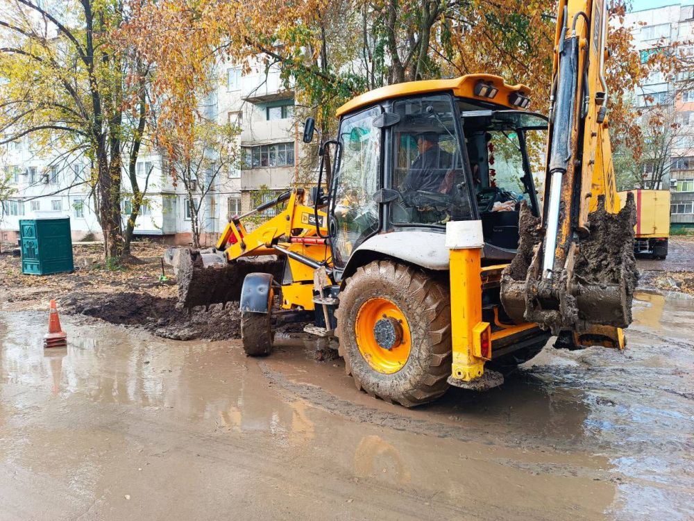 Василий Ткачук: Сегодня в Калининском районе города Донецка силами водопроводно-канализационной службы №6 (Калининский...