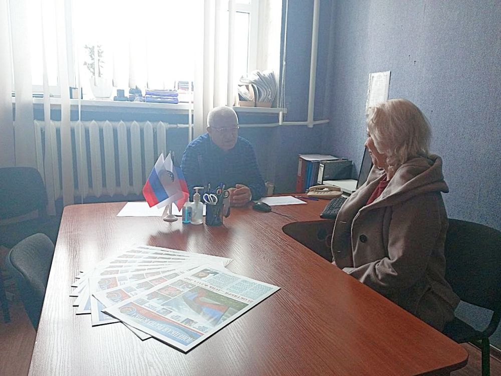 Наталья Бегуненко: В пятницу, 3 ноября, в общественной приёмной партии «Единая Россия» Петровского района г. Донецка состоялся приём граждан первым заместителем главы администрации Петровского района г. Донецка Плахутиным Юрием Ивановичем