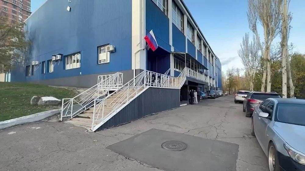 Юрий Мартынов: На днях Донецкую Народную Республику посетили представители Президентского Фонда культурных инициатив во главе с первым заместителем генерального директора Игорем Светославовичем Соболевым