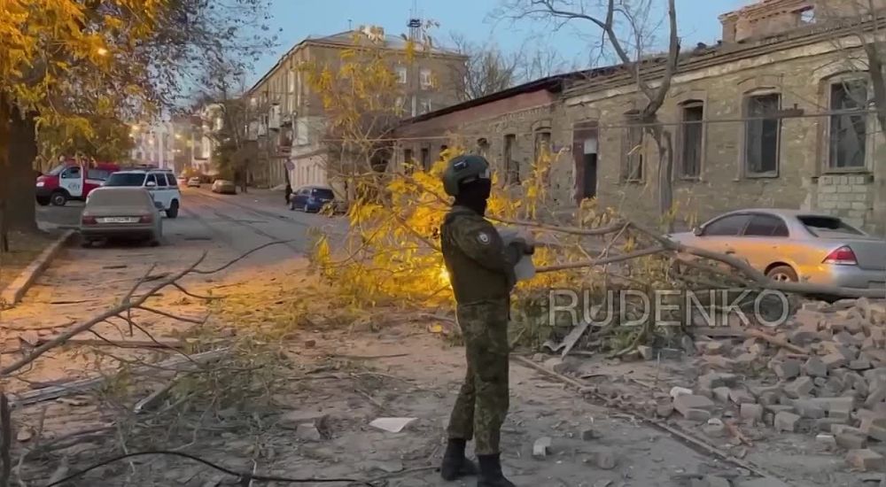Борис Рожин: В Донецке при обстреле пострадало здание мин.труда