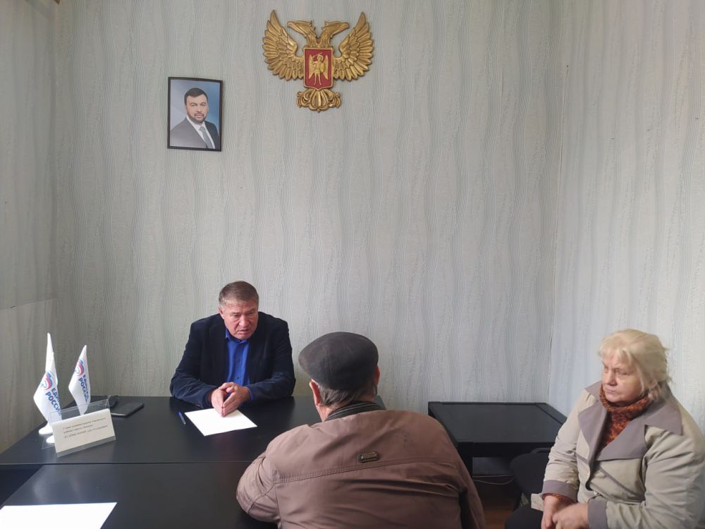 Юрий Будрин: Прием граждан.. Сегодня, 10 ноября, состоялся приём граждан в общественной приемной ВПП «Единая Россия» Кировского района города Донецка