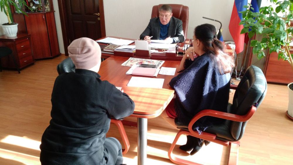 Юрий Будрин: Прием граждан. Сегодня, 13 ноября, состоялся приём граждан в администрации Кировского района города Донецка