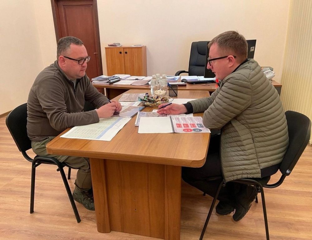 Вице-премьер Владислав Васильев встретился с главой комитета Народного Совета ДНР по промышленности и торговле Виктором Николаенко