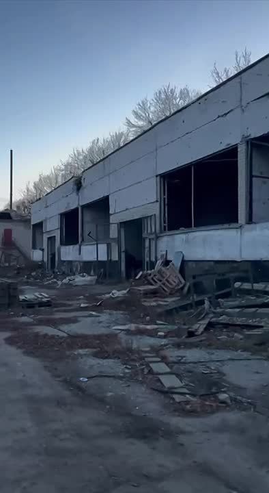 Чингис Дамбиев: Уничтоженный украинский БТР-70 в г. Волноваха Донецкой Народной Республики