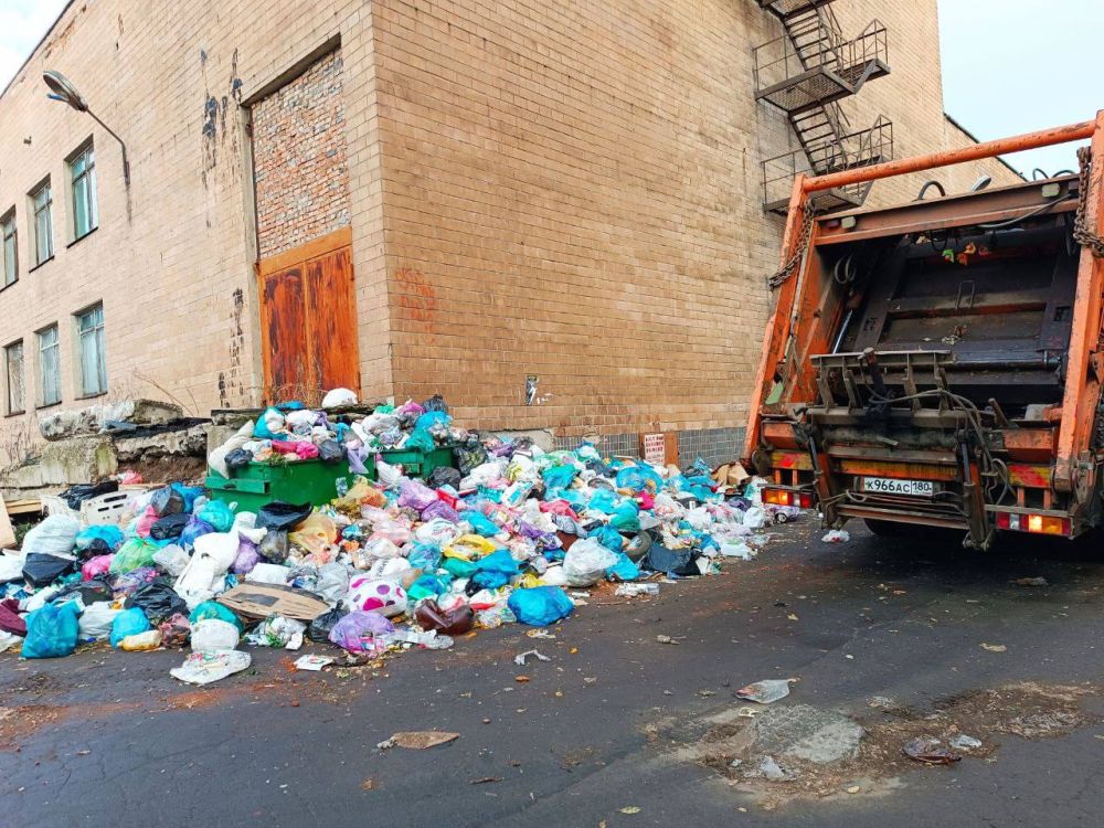 Василий Ткачук: Сегодня администрацией Калининского района г.Донецка совместно с предприятием - перевозчиком ООО...