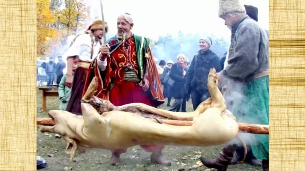 Михаил Онуфриенко: 27.11 23 . с загрузки груза в 9.30. С 2 площадок в г. Бор -2 машины по 6 тонн и г. Кстово -1 машина 7...