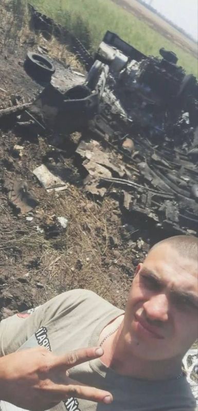 Чингис Дамбиев: Уничтоженная в Донецкой Народной Республике 155-мм самоходная гаубица M109A3GN украинских формирований. Ранее сообщалось, что Норвегия передала Украине 21 САУ M109A3GN, часть из которых уже уничтожена