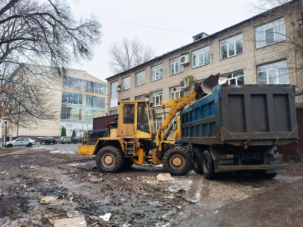 Василий Ткачук: Сегодня администрацией Калининского района г. Донецка совместно с предприятием - перевозчиком ООО...