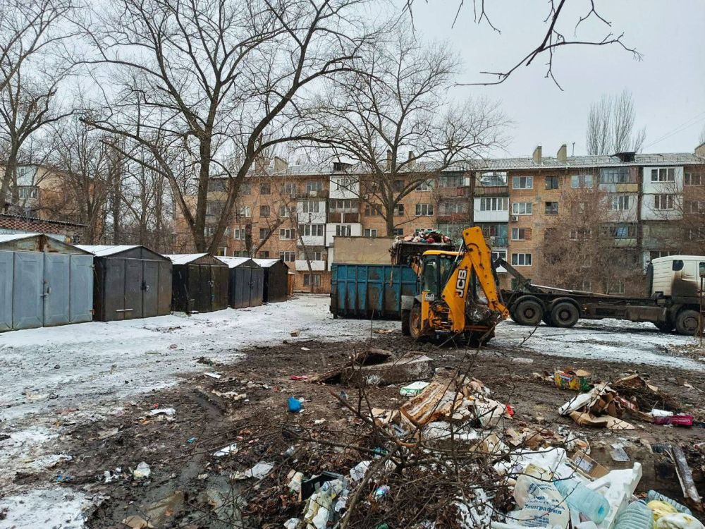 Василий Ткачук: Сегодня администрацией Калининского района г. Донецка совместно с предприятием - перевозчиком ООО...