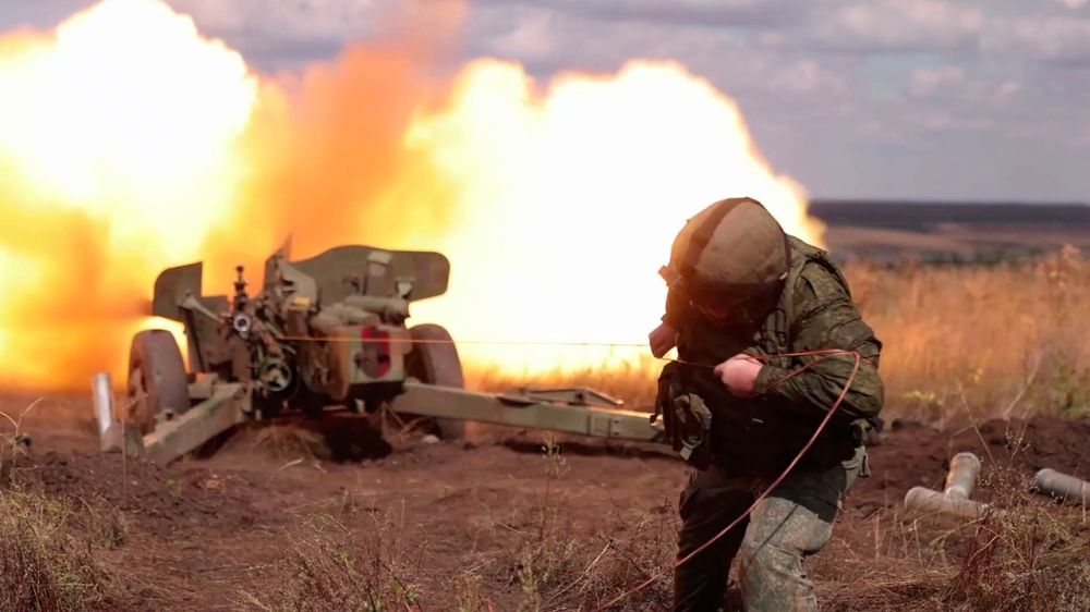 Расчет «Рапиры» показал, как бьет по бронетехнике ВСУ западного производства