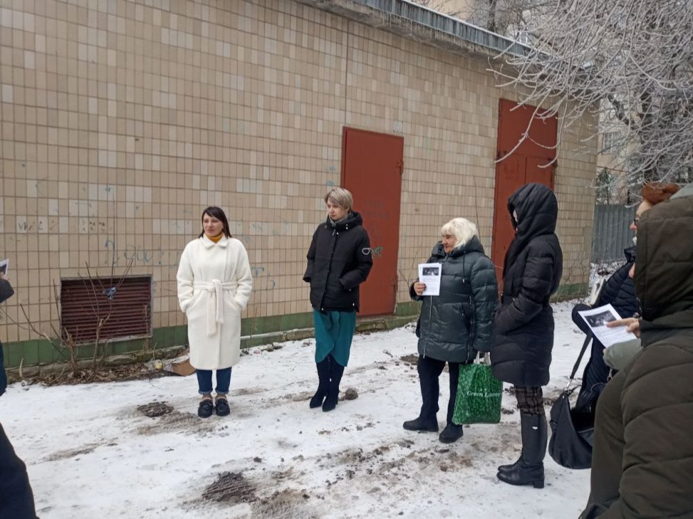 ������� ���������: �������, 14 �������, � ��������������� ��������� �� � �� ���������� ������ �. ������� ��� ������ �� ��� ������� ������� � �������� ������, �� ������� ���� ����������� � ���� ����������� �������: