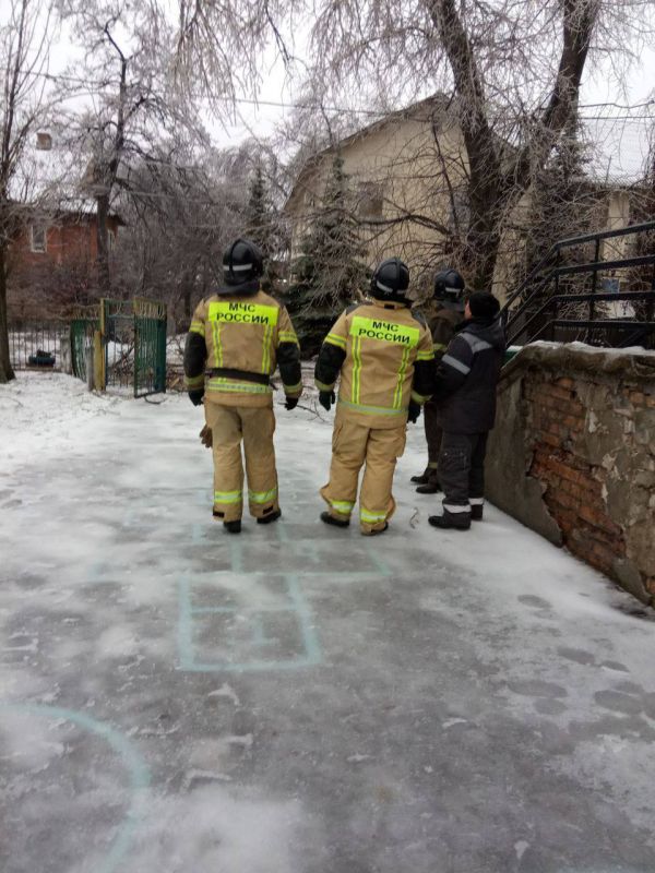 Василий Ткачук: Администрацией Калининского района города Донецка совместно с 9 ПСЧ ГПСО г. Донецка МЧС ДНР Калининского...