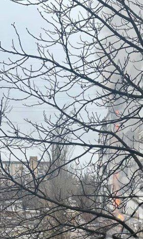 Виктория Мельникова: Киевский район Донецка, горит многоэтажка после обстрела ВСУ