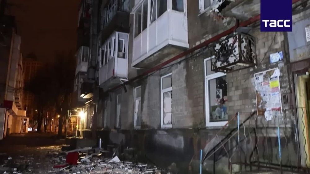 Число жителей Донецка, пострадавших во время обстрелов со стороны ВСУ, возросло до 15. Об этом сообщил глава ДНР Денис Пушилин в Telegram-канале