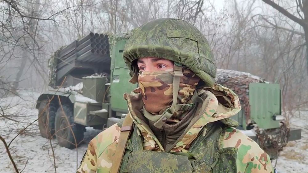 Артиллеристы усилили бронелистами защиту «Града» на Донецком направлении