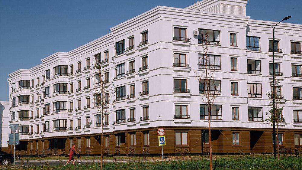 В 2024 году петербургские специалисты восстановят 23 объекта в Мариуполе