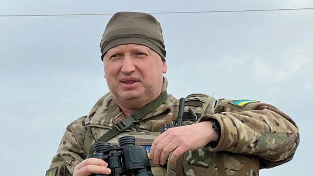 Мечтает о распаде "империи зла" и рассуждает о божественном духе. Чем занимается Александр Турчинов