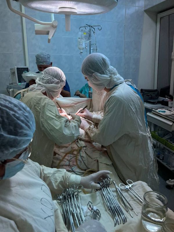 Июль:. Врачи Донецка впервые прооперировали 80-летнюю женщину с редким случаем острого аппендицита Два новых автомобиля...