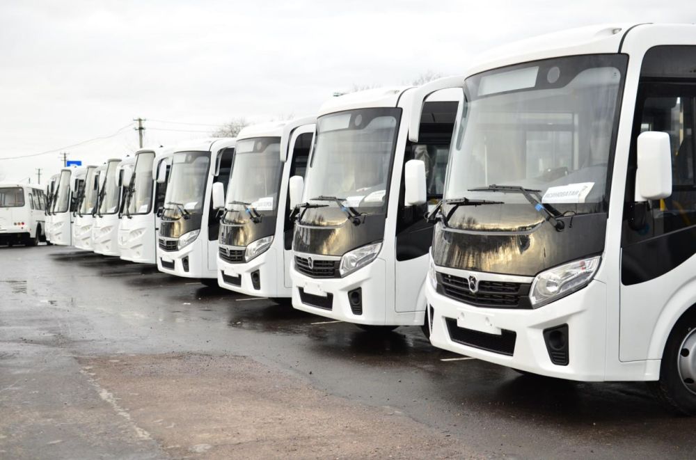 Марат Хуснуллин: Новые регионы получили 299 автобусов