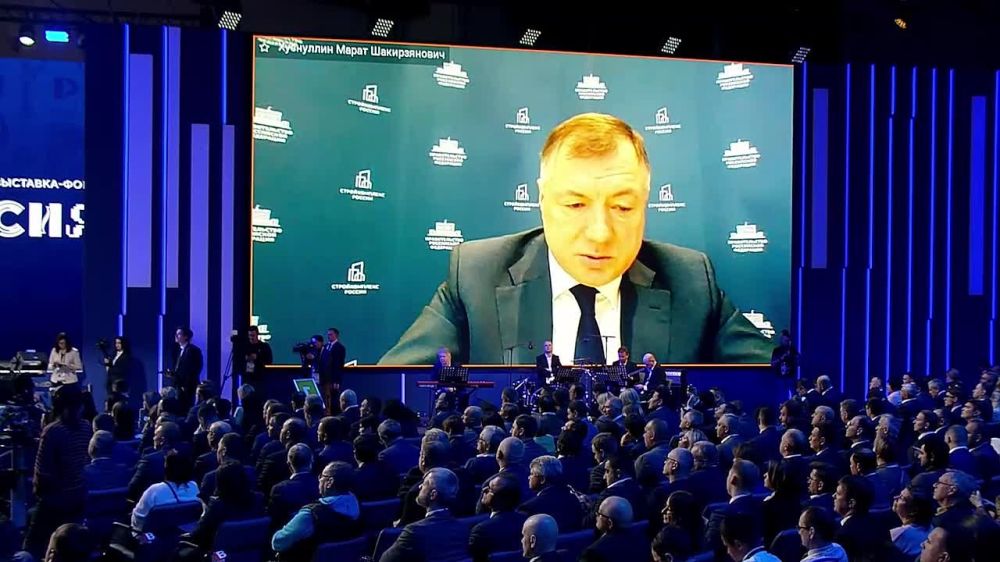 Денис Пушилин: Принял участие в деловой программе Дня строительства и ЖКХ, который сегодня проходит на выставке-форуме «Россия» на ВДНХ