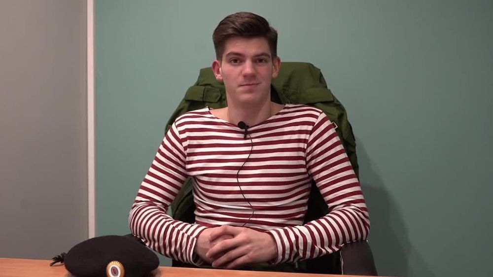 Марина Ахмедова: Несколько дней назад я прочла новость - в петербургском метро задержана сотрудница Института прикладной астрономии РАН за нашивку в виде флага Украины