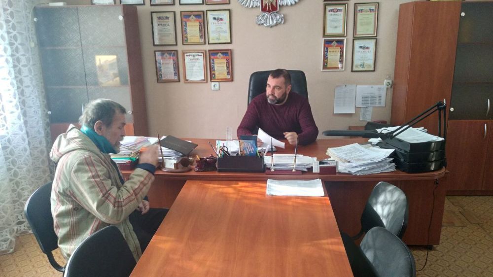 Юрий Будрин: Прием граждан. Сегодня,1 февраля 2024 года, в администрации Кировского района Донецка прошел личный прием граждан. Прием провел заместитель главы администрации Кировского района Донецка Андрей Лазаренко