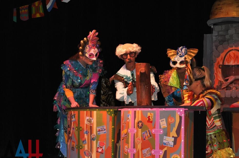 Артисты Донецкого театра кукол в ближайшее время отправятся в Москву, Рязань и Липецк