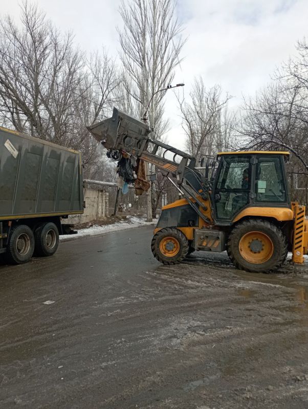 Василий Ткачук: Сегодня администрацией Калининского района г. Донецка, МУП АГД "Управляющая компания ...
