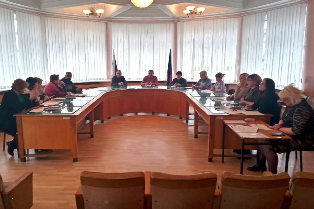 ������� ��������: �������, 8 �������, � ������������� �������������� ������ �. ������� ���������� ������������ ������� ��������� ������� �������