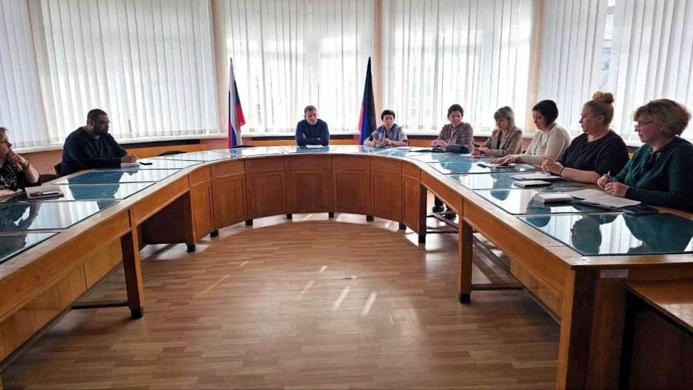 ������� ��������: �������, 15 �������, � ������������� �������������� ������ �. ������� ���������� ��������� �������� �� �������� �� ������� � ����������� �������