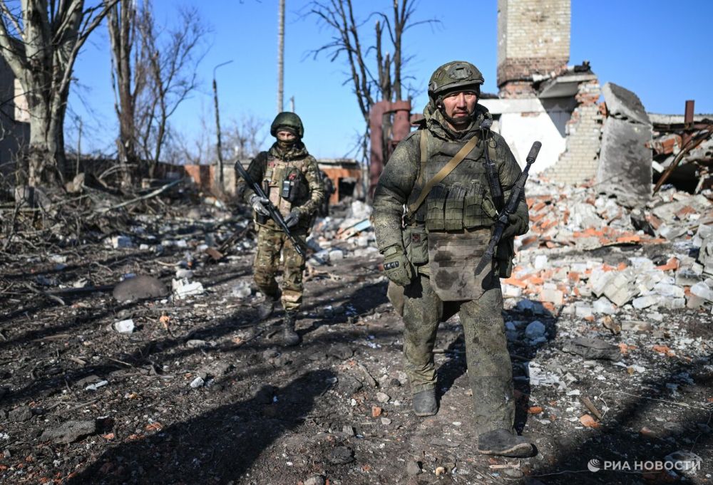 Медведев об Авдеевке: это крупный успех, все участники операции — герои