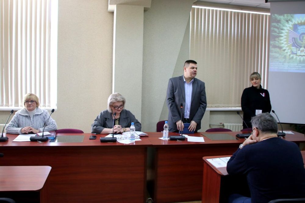 В Ворошиловском районе продолжаются встречи с активистами Единой России