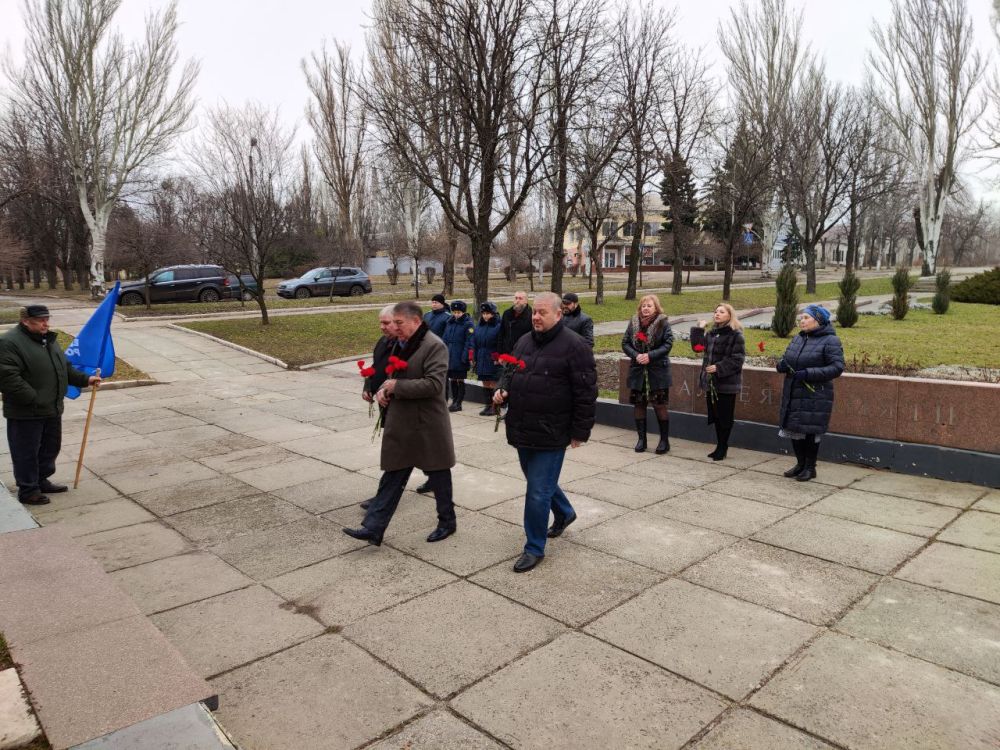 Историческая память.. Сегодня, 22 февраля 2024 года, глава администрации Кировского района, секретарь местного отделения ОД...