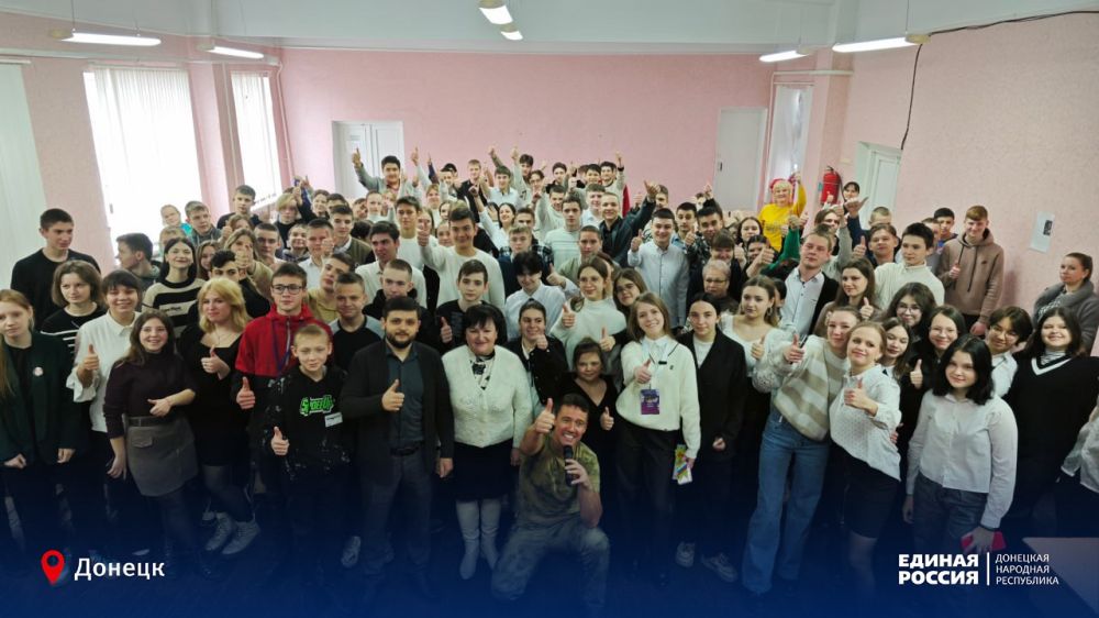 Общение «без галстуков», подарки и песни под гитару