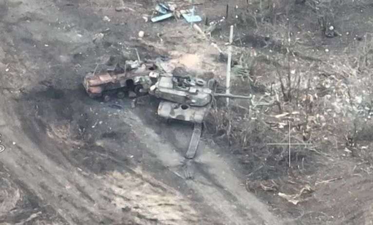 Американцам нечего сказать по поводу уничтожения «непобедимых» Abrams