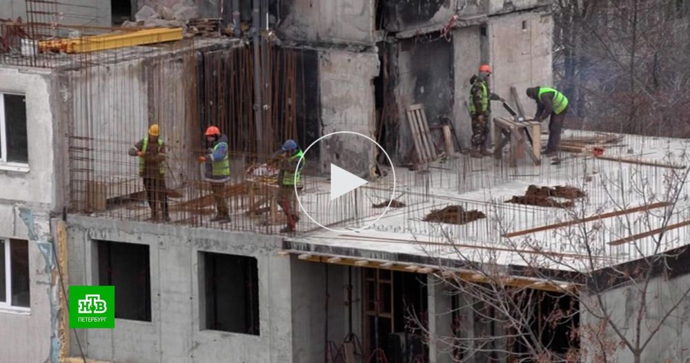 Петербургские рабочие восстановили более 50 социальных объектов в Мариуполе