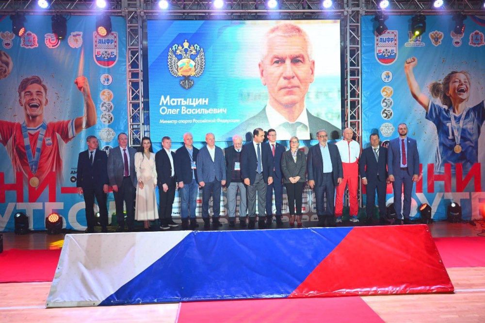 Президент Ассоциации мини-футбола ДНР Юрий Сироватко о 19-м всероссийском финале проекта "Мини-футбол - в школу"