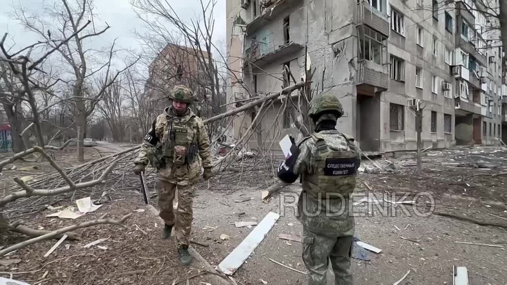 ������ �������: ����������� �������� ���������� ������ �. ������, � ���������� �������� ���� ������ 3 ��������: ��� ������� (2010 �.� � 2009 �.�.), � ����� ������� 1977 �.�.)