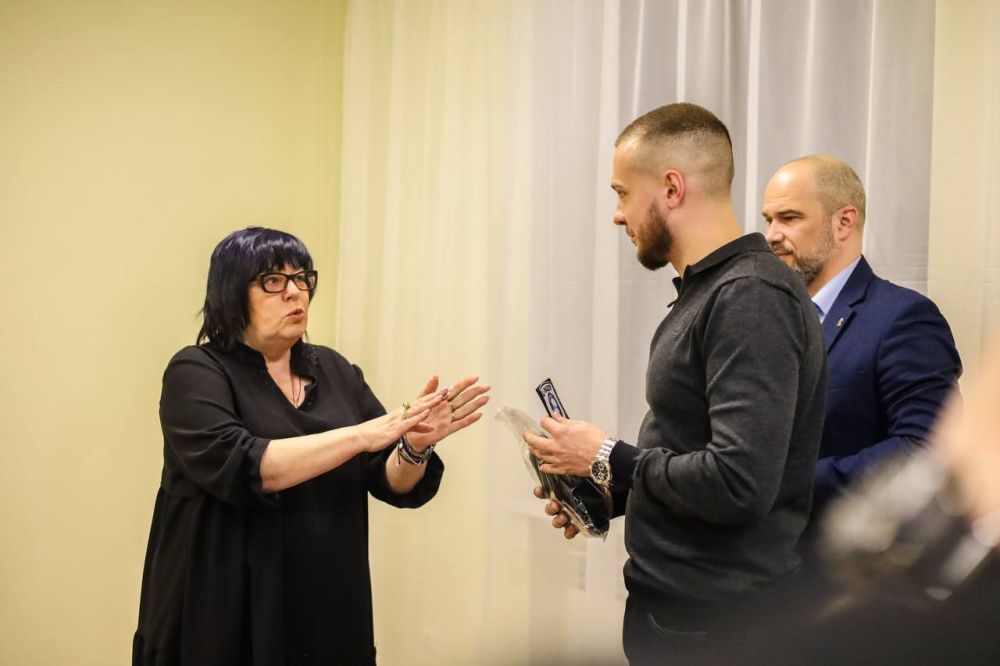 В Дебальцево открыт молодежный центр имени Марии Пироговой