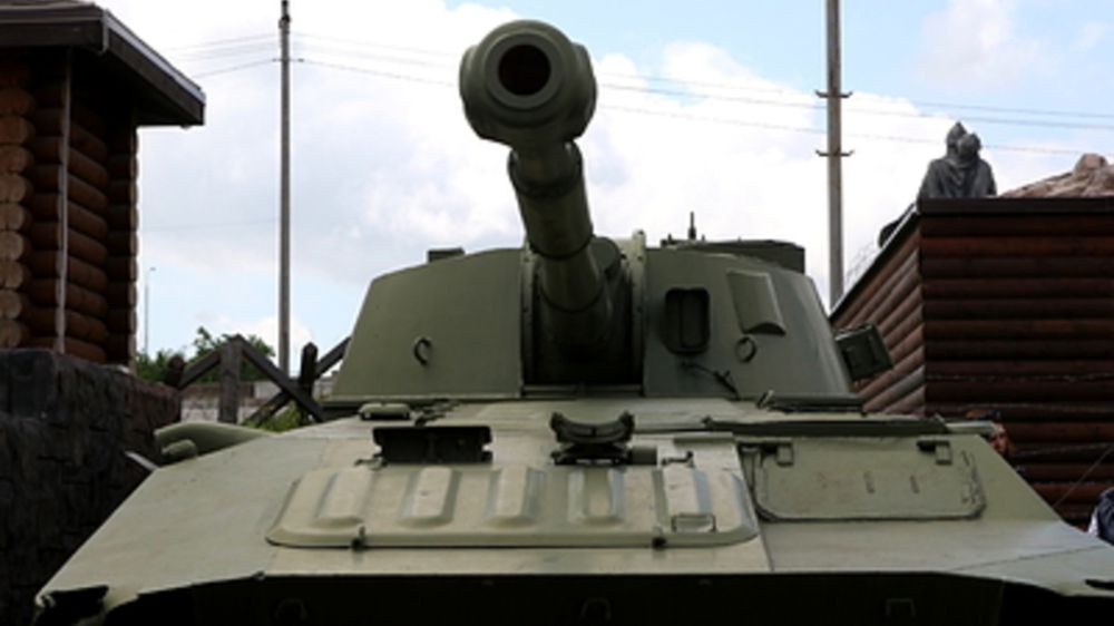 Танк Т-62 ВС России пережил 10 попаданий FPV-дронов противника