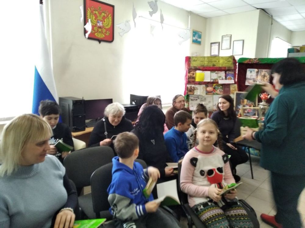 Василий Ткачук: Сегодня,13 марта, администрацией Калининского района города Донецка в библиотеке-филиал № 2 г.Донецка, для...