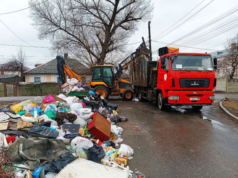 Василий Ткачук: Сегодня администрацией Калининского района г. Донецка, МУП АГД "Управляющая компания Калининского района г....